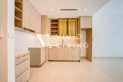 BRAND NEW BUILDING | BEST LOCATION | READY NOW