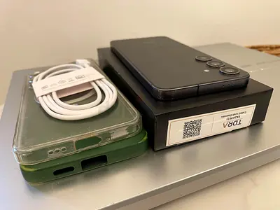 Samsung 24+ s24 plus 5G 256gb 12gb tdra tra uae version
