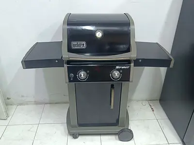 Weber Spirit gas BBQ grill – good working condition