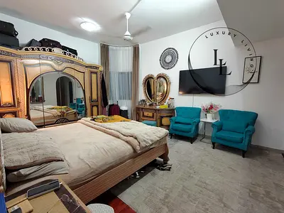 Lavish furnished rooms are available in 3500 with all bills and gym free