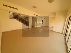 WELL MAINTAINED 4BR WITH PVT GARDEN