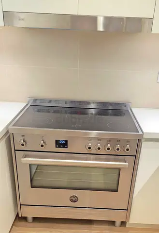 Free Delivery Bertazzoni Latest Model 5-Burner Electric Ceramic Cooking Range 90x60 CM