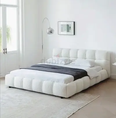 Modern Design Luxury King Size Fabric Bed with Spring Mattress