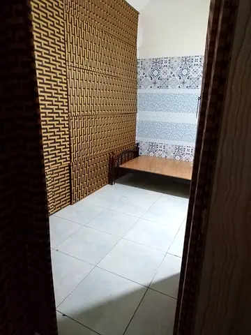 SPACIOUS PARTITION WITH OWN DOOR