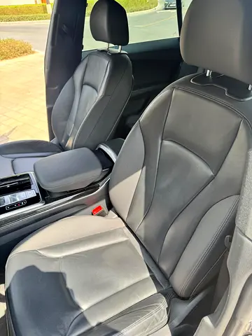 2019 AUDI Q8 — фото 10