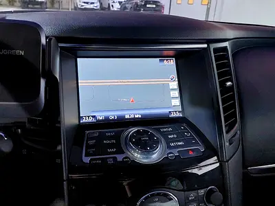 2018 Infiniti QX70 — миниатюра 15