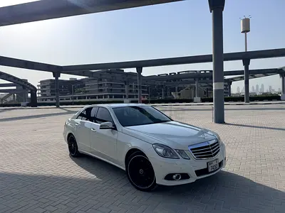 Mercedes-Benz E-Class E 350 2010 GCC Specs