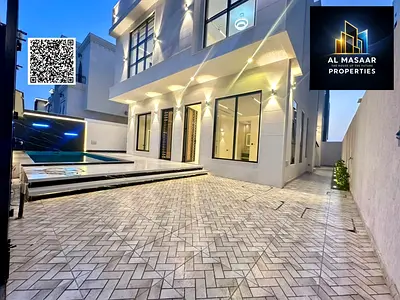 فاخرة للبيع في الحليو، تتميز بتصميم مخصص وتشطيبات فاخرة، ومسبح خاص، وسعر يشمل الكهرباء والماء والرسوم التسجيل