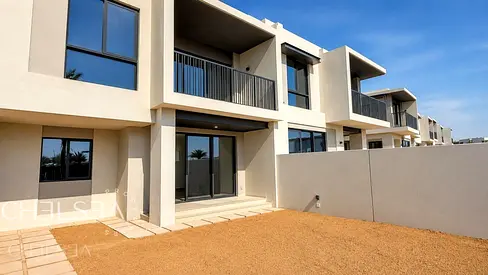 AVAILABLE NOW | UNFURNISHED | MORE OPTIONS