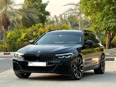 BMW 5-Series 520i 2023 GCC Specs