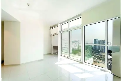 HIGH FLOOR | GOLF VIEW | LARGE LAYOUT