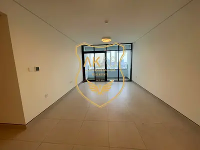 2BHK Apartment Sharing & Bed Space | Near Metro