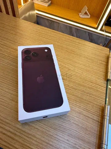 Iphone 18 pro max 512GB physical sim Burgundy