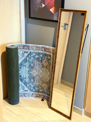 Full-Length Mirror with Wooden Frame – Excellent Condition