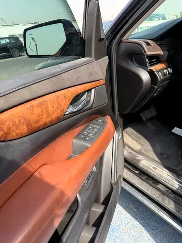 2015 Cadillac ESCALADE — фото 9