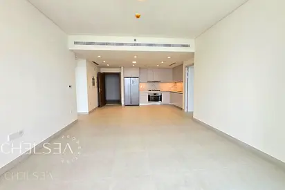 HIGH FLOOR | PANORAMIC SEA VIEW | BEACHFRONT