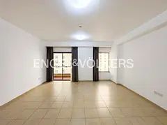 Huge Layout | Partial Sea View | 2 Balconies