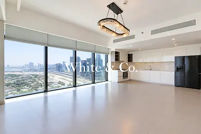 Building Specialist | Motivated | Corner
