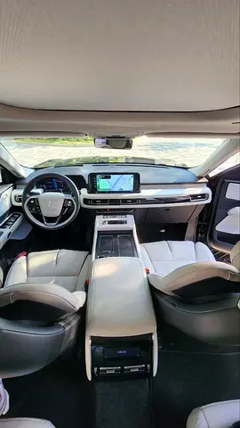 2025 Lincoln AVIATOR 照片 4