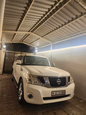 2011 Nissan Patrol LE GCC Specs