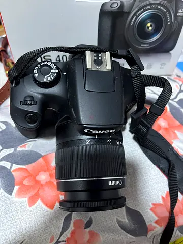 Canon EOS 4000D