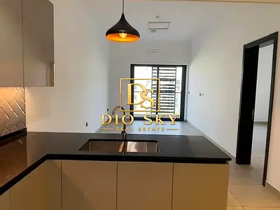 1BHK + Maid's Room | Spacious | Prime Location