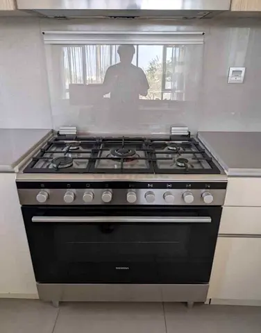Siemens 90cm Gas Range Cooker with Oven - Good Condition