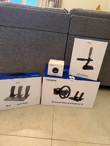 سكان و كرسي و هند بريك و دواسات من MOZA R3 Racing Wheel and Pedals for PC