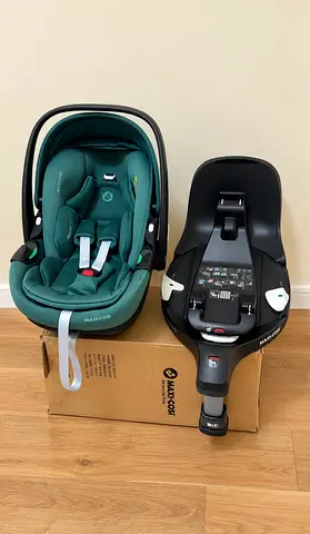 Maxicosi pebble pro 360 spin car seat with slide and rotate base