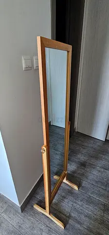 Full-length Freestanding Wooden Mirror with Stand