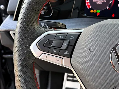 2025 Volkswagen GOLF GTI — миниатюра 11