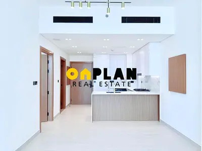 Smart Home UPGRADED 1BR | Road View | Semi Furnished Vacant