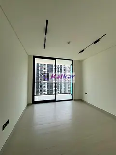 Modern Studio | kitchen appliances | Vacating Soon