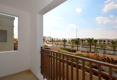 Family Home | Vacant 2BR TH | Prime Location