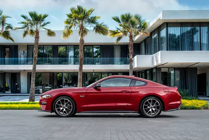 2022 FORD MUSTANG photo 2