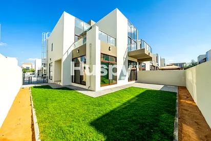 Vacant Now | Corner Unit | G+1 Layout