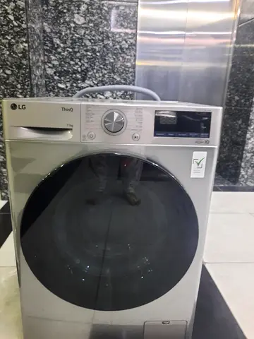 LG Front Load Washing Machine, 11 kg, 1400 RPM, Platinum Silver