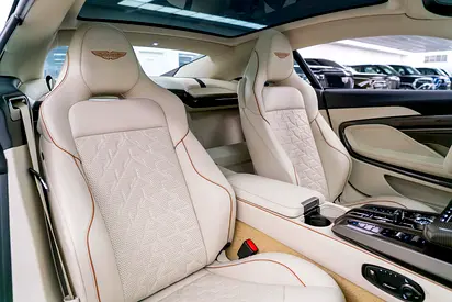 2026 Aston Martin VANQUISH 缩略图 13