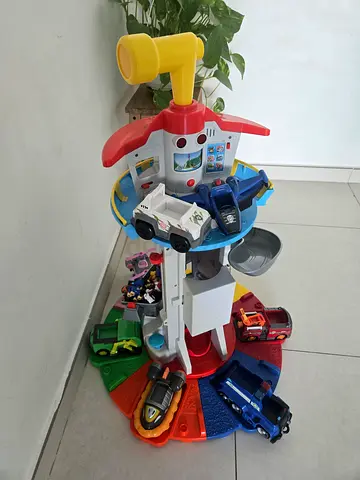 Paw Patrol interactive tower toys set
