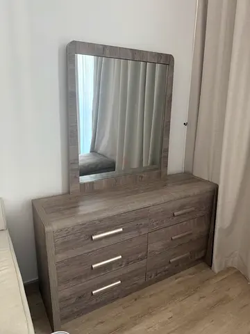 Wood-effect Dresser with Mirror and 6 Drawers - Good Condition
