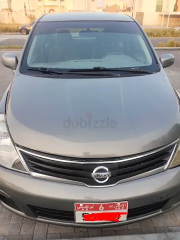 2011 Nissan Tiida SE American Specs