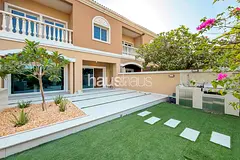 2 BR TH | Fully Upgraded | Disrect access to Park
