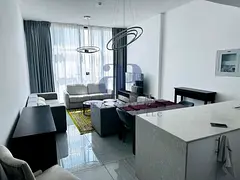 ON HIGH FLOOR | FURNISHED 1BR | CITY VIEWS