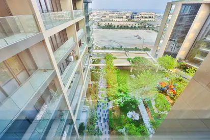 √ High Level Unit Facing the Garden | 2 Payments √