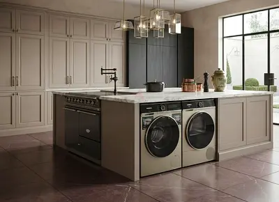 Luxury Siemens iQ700 Separate Washing Machine & Dryer – Flawless Condition