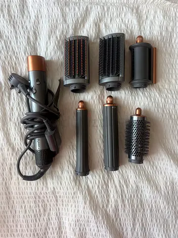 Dyson Airwrap multi-styler attachments with barrel and brush set