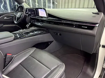 2022 Cadillac ESCALADE — фото 10