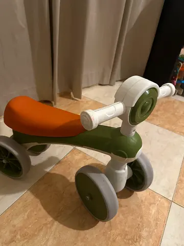 Simple toddler ride-on walker / push toy - good condition