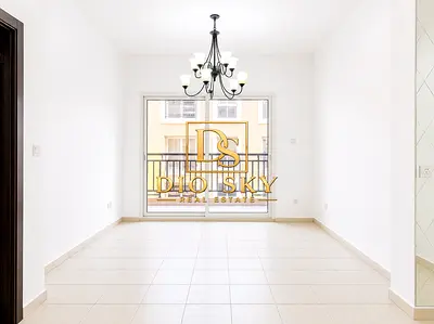 Spacious Layout|Good Location|Available 21 Sept.