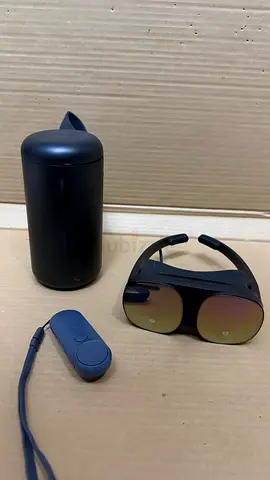 HTC VIVE Portable VR Headset with ORIGINAL Controller and ORIGINAL Carry Case - Lightly Used